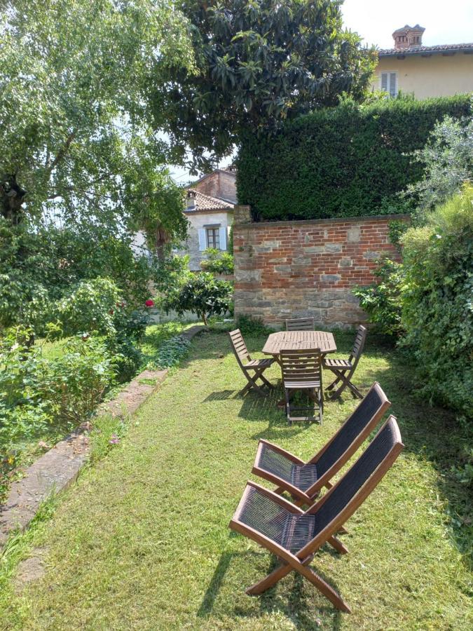 Ferienwohnung Il Giardino Di Olivia Guarene Exterior foto