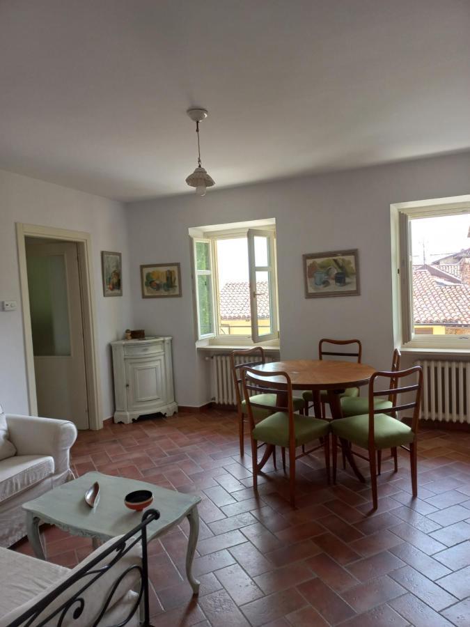 Ferienwohnung Il Giardino Di Olivia Guarene Exterior foto